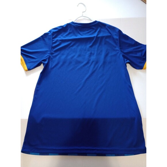 Umbro FC Barcelona Shirt Mens Medium Blue Spain Striped 100% Polyester Crew Neck - Picture 6 of 6